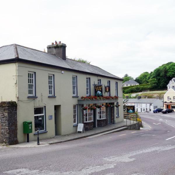 Greystones Clock Tower Lodge Leap Ngoại thất bức ảnh